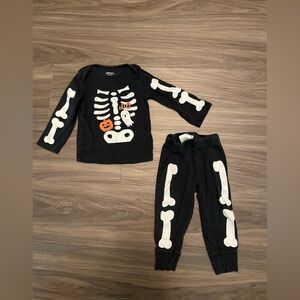 Carter's Baby Black Skeleton Halloween Pajama Set size 12M